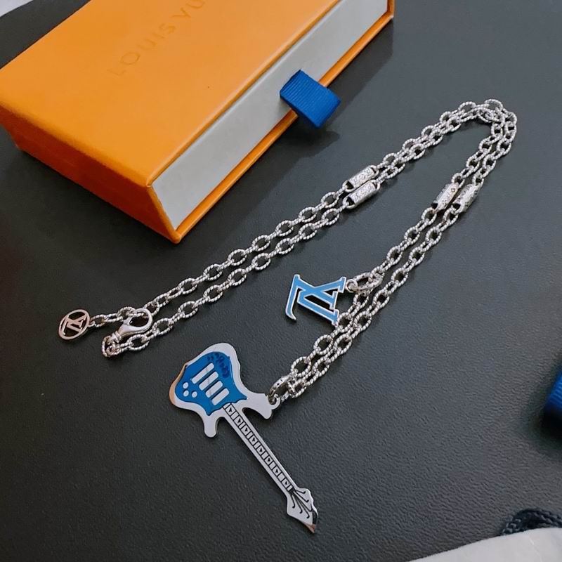 LV Necklace 03lyr247